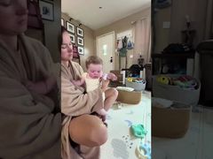 【A】Cleanote 生理食塩水鼻スプレーは、赤ちゃんにも使いやすい360°調整可能なノズル付きです。